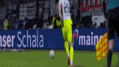 巴薩高层表示京多安、菲利克斯与登贝莱表现不同，更看重球队牺牲精神